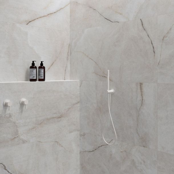marble effect porcelain bathroom wall tiles in beige and natural tones